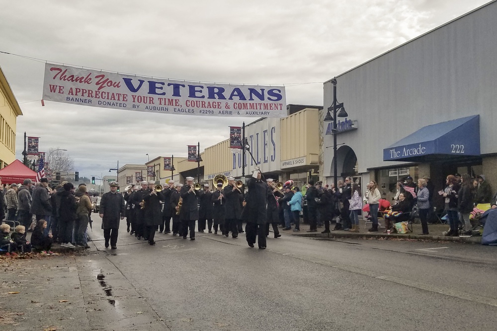 Auburn Honors Veteran's Day