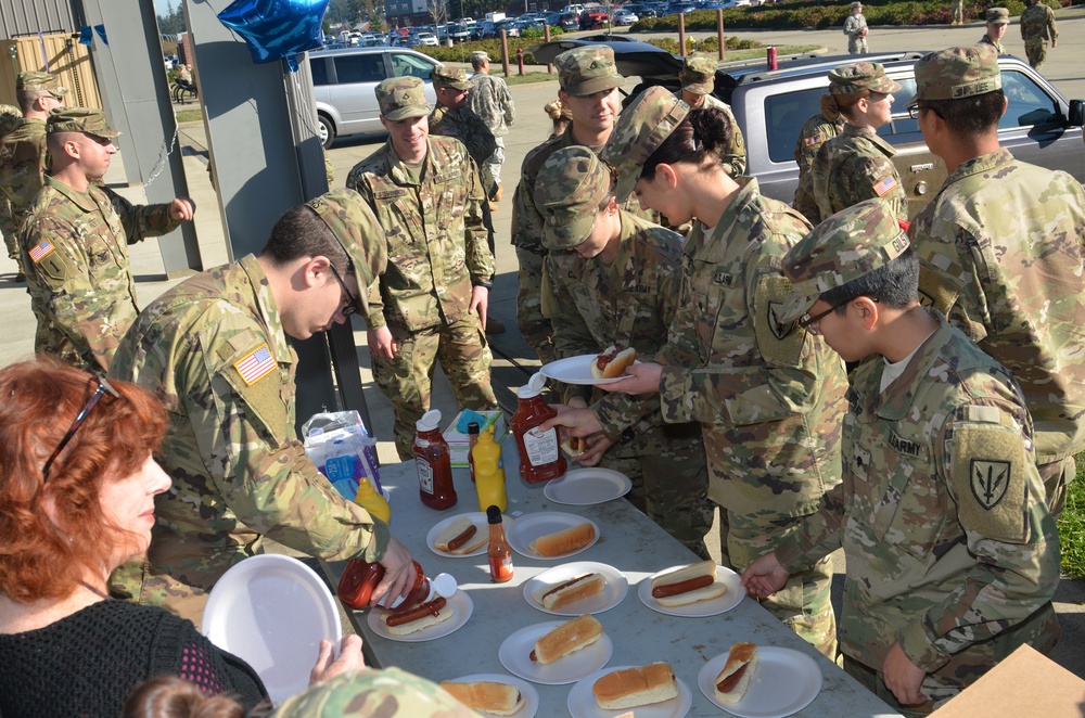 201st EMIB opens Soldier and Family Resilience Center