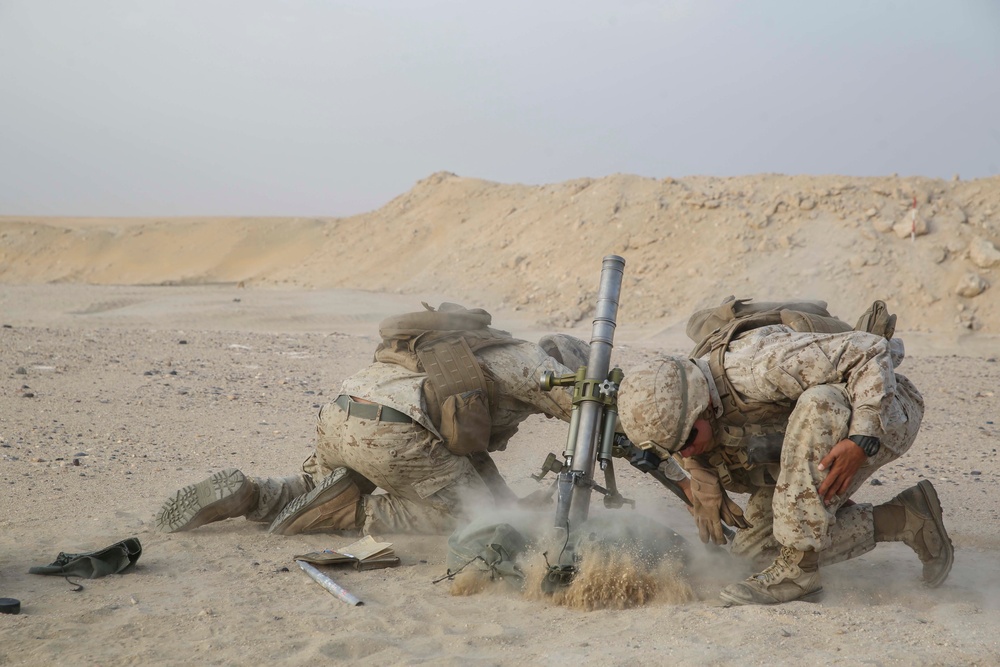 BLT 1/5 fires 60mm mortars