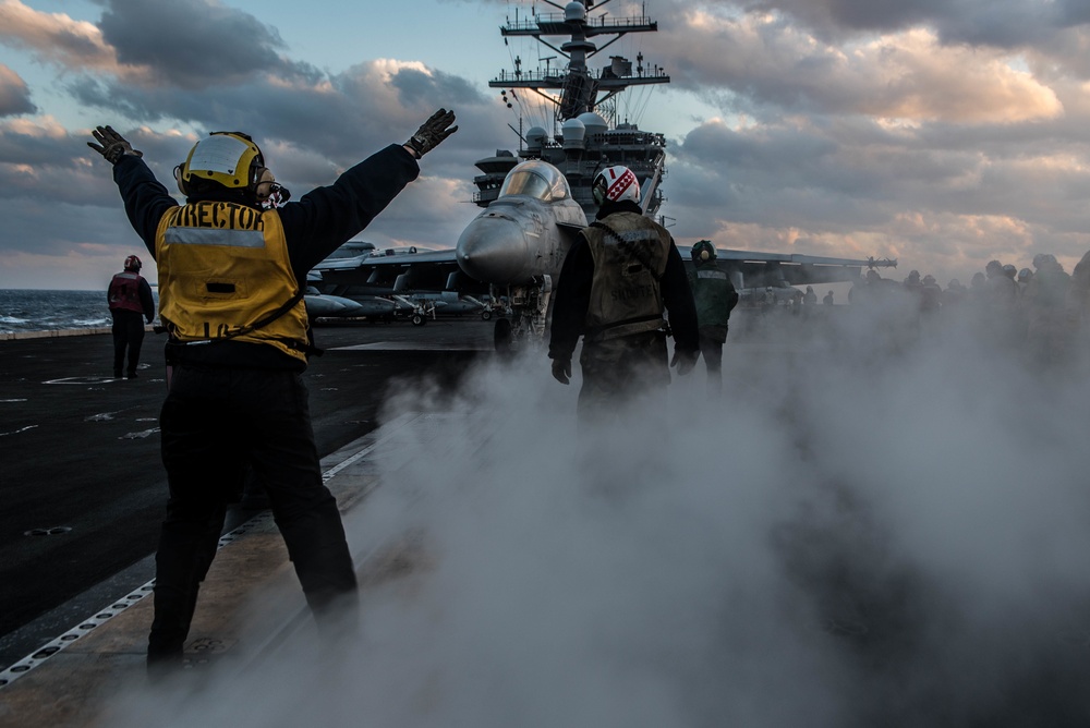 USS Ronald Reagan (CVN 76)