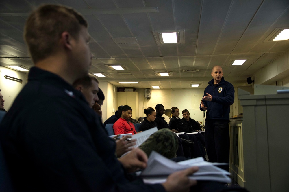 USS Iwo Jima (LHD 7) Conducts Combined COMPTUEX