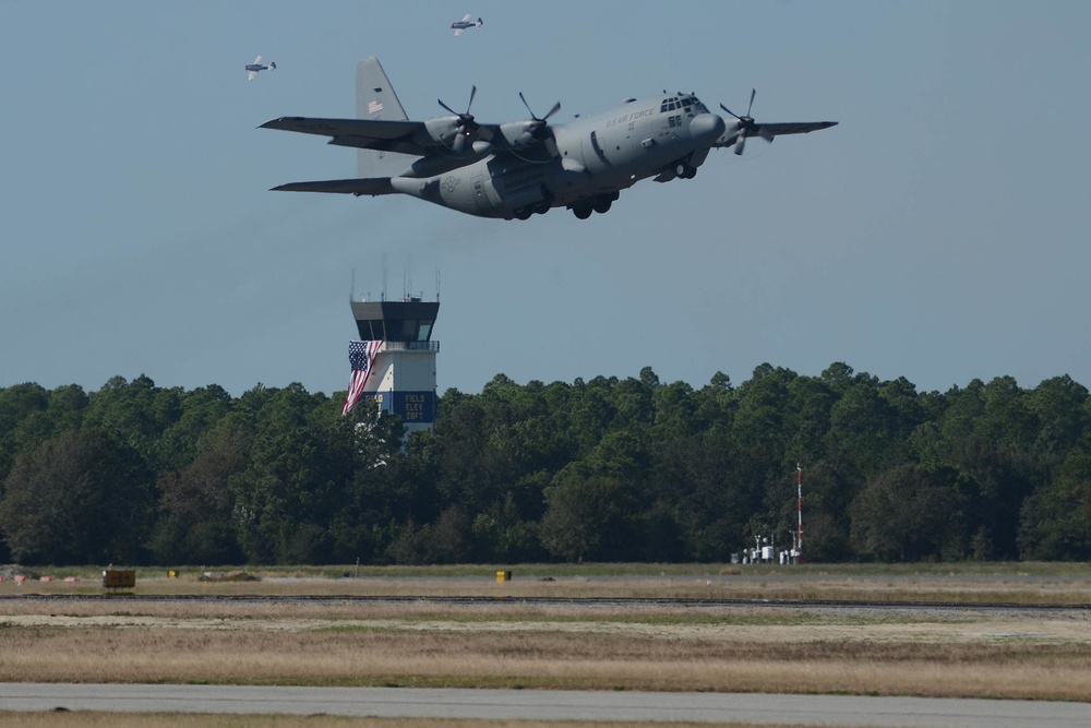 2017 Naval Air Station (NAS) Pensacola Blue Angels Homecoming Air Show