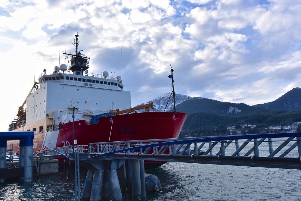 Coast Guard Cutter Healy visits Juneau, Alaska