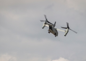 U.S. Ambassador to Japan visits 1st MAW Marines in Okinawa
