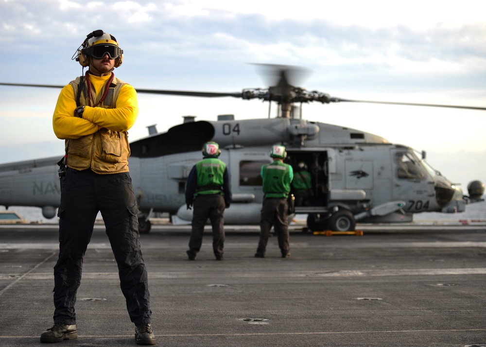 Nimitz Performs Flight Ops