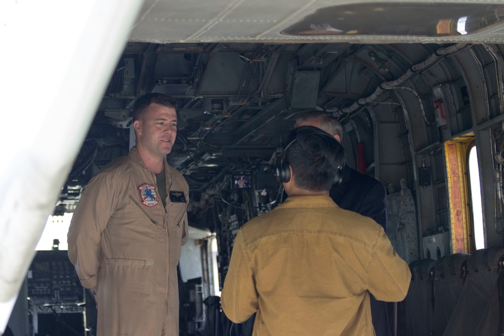 15th MEU shows off aircraft during Dubai Airshow