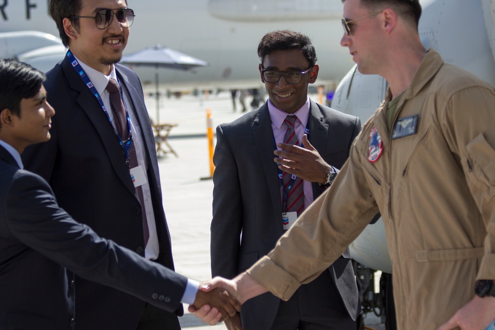 15th MEU shows off aircraft during Dubai Airshow