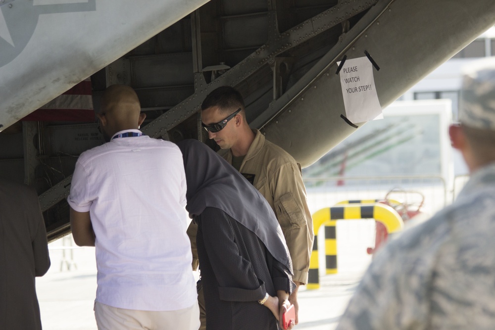 15th MEU shows off aircraft during Dubai Airshow