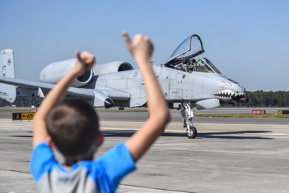 Blue Angels Perform at NAS Jacksonville airshow