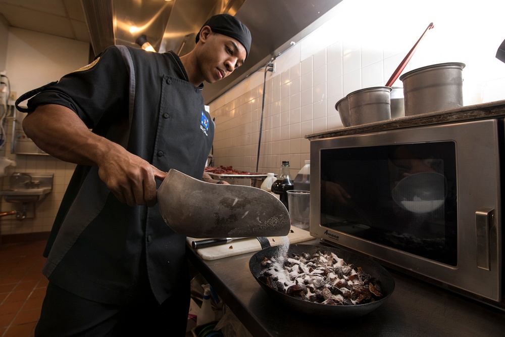 USO Salutes Military Chefs