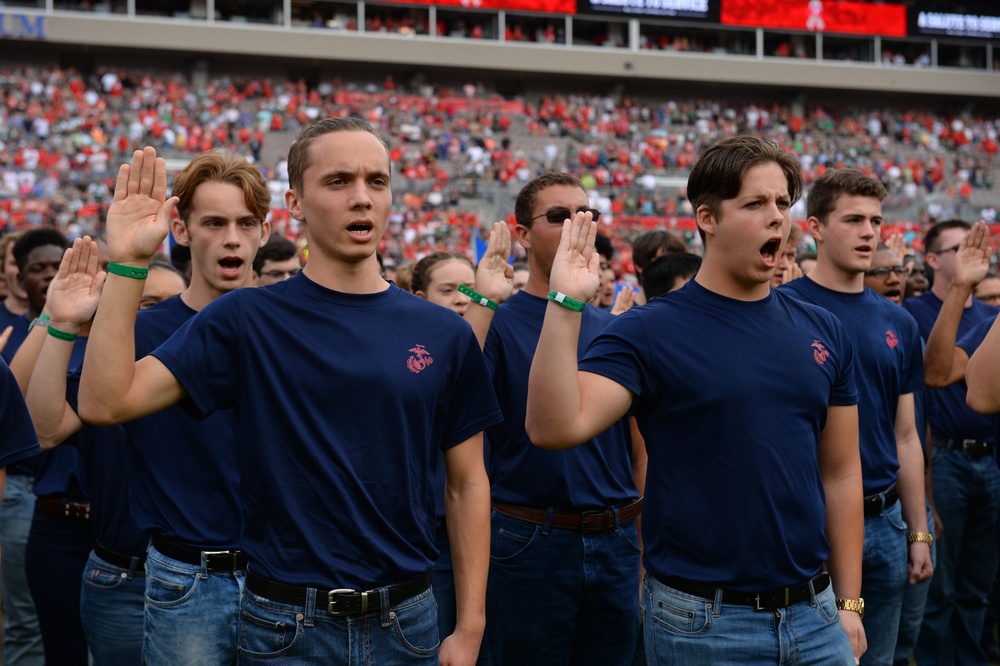 NFL Tampa Bay Buccaneers Salute Service Members