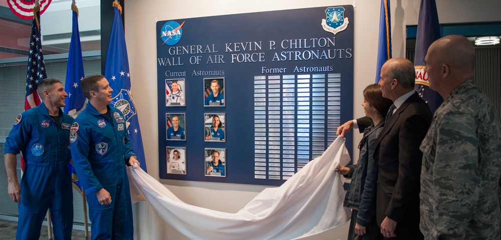AFSPC unveils tribute to astronaut Airmen