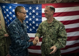 CNO Visits USS Kentucky (SSBN 737)