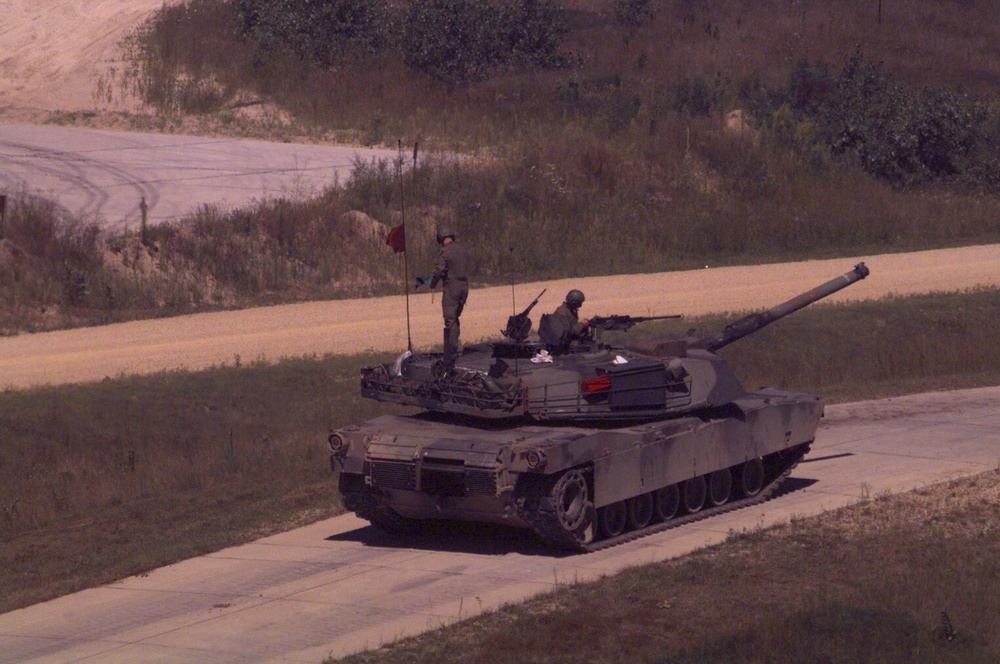 DVIDS Images Fort McCoy tank training August 2000 [Image 15 of 24]
