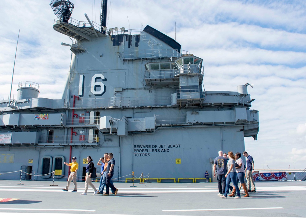 NMETLC SOY selectees visit USS Lexington