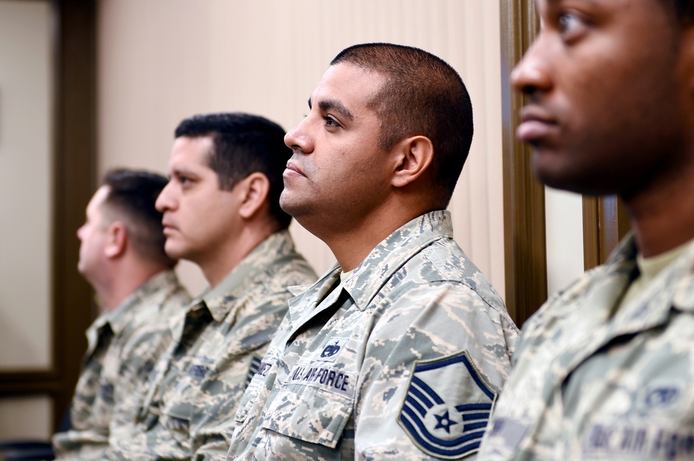 19th Air Force commander visits Lone Star Gunfighters