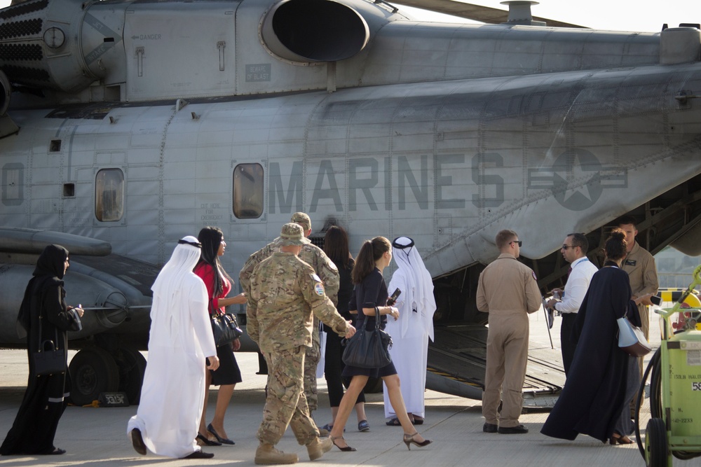 15th MEU shows off aircraft during Dubai Airshow