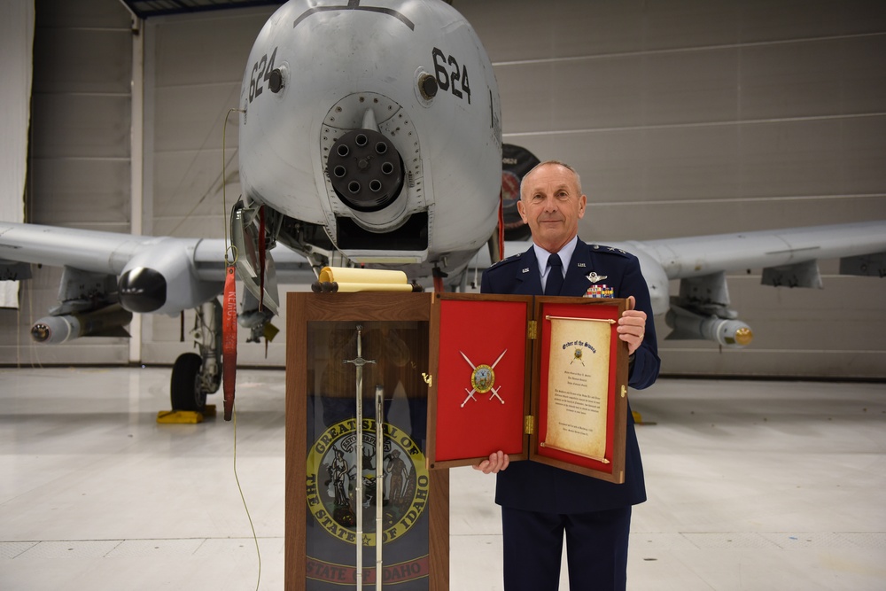 Enlisted Soldiers and Airmen honor Maj. Gen. Gary Sayler