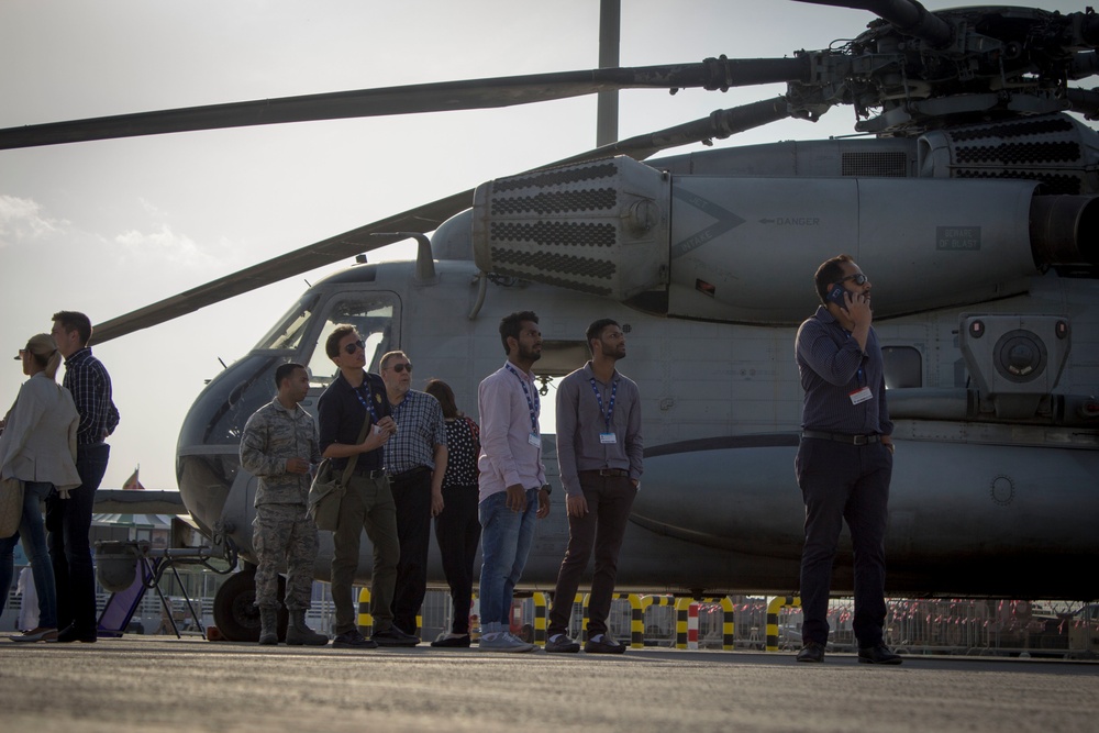 15th MEU shows off aircraft during Dubai Airshow