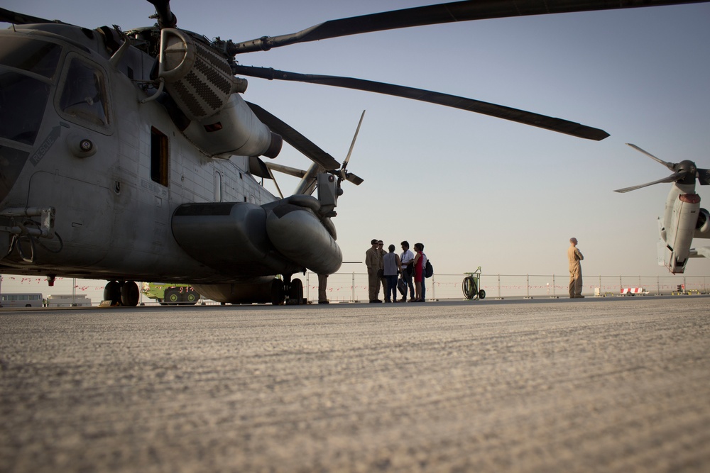 15th MEU shows off aircraft during Dubai Airshow