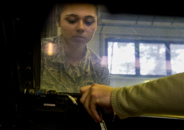 52nd MXS Egress: Ensure pilot safety