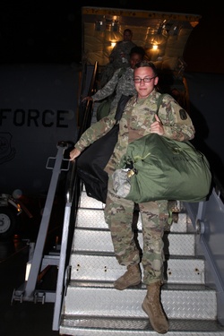 137th Signal Company returns from Puerto Rico [Image 3 of 7]