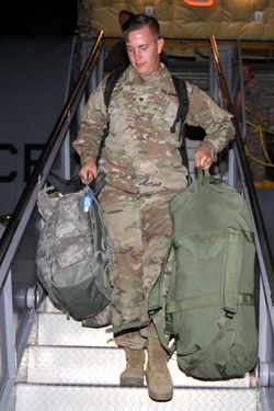137th Signal Company returns from Puerto Rico [Image 4 of 7]