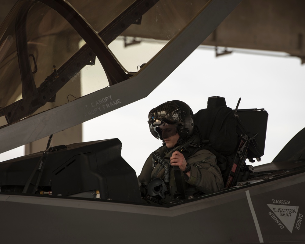 Ride the lightning; F-35A training at Kadena