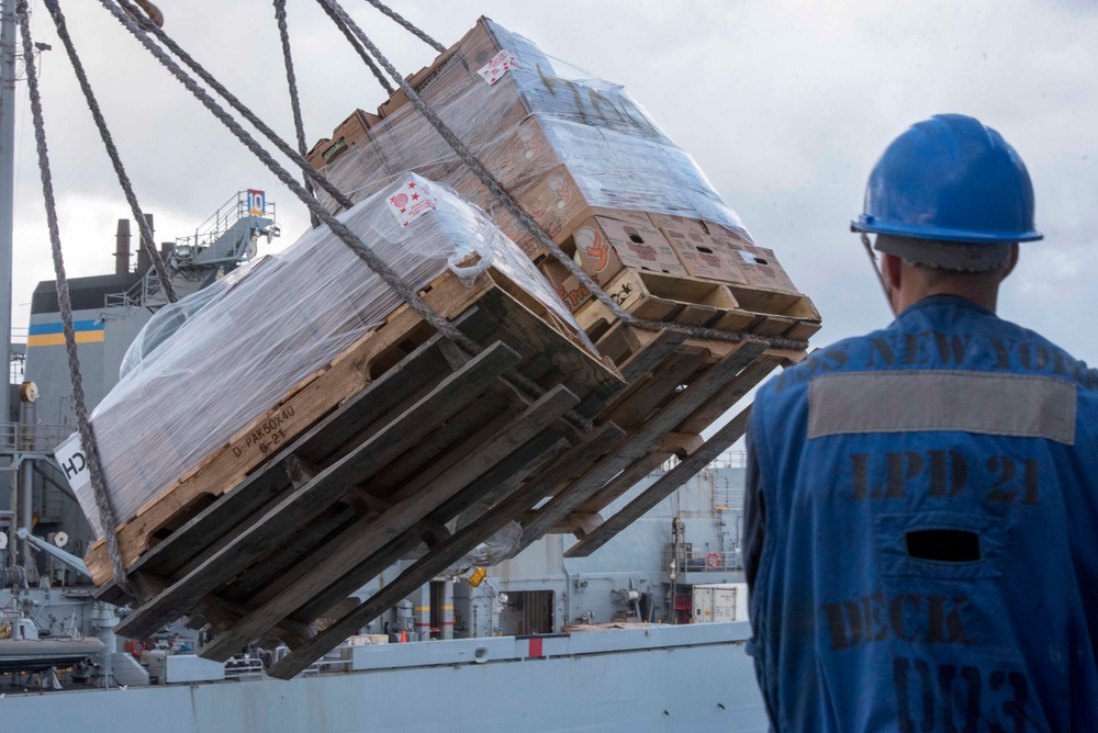 USS New York (LPD 21) conducts COMPTUEX