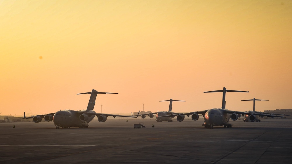 816th EAS Moves Cargo to Iraq and Syria