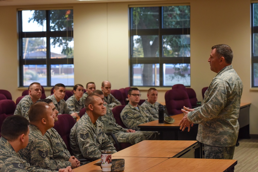 Goodfellow welcomes Maj. Gen. Leahy