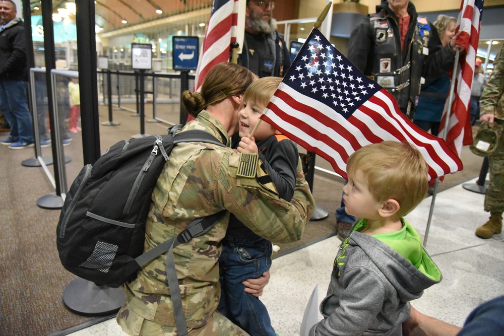 DVIDS - Images - 136th Combat Sustainment Support Battalion (CSSB ...