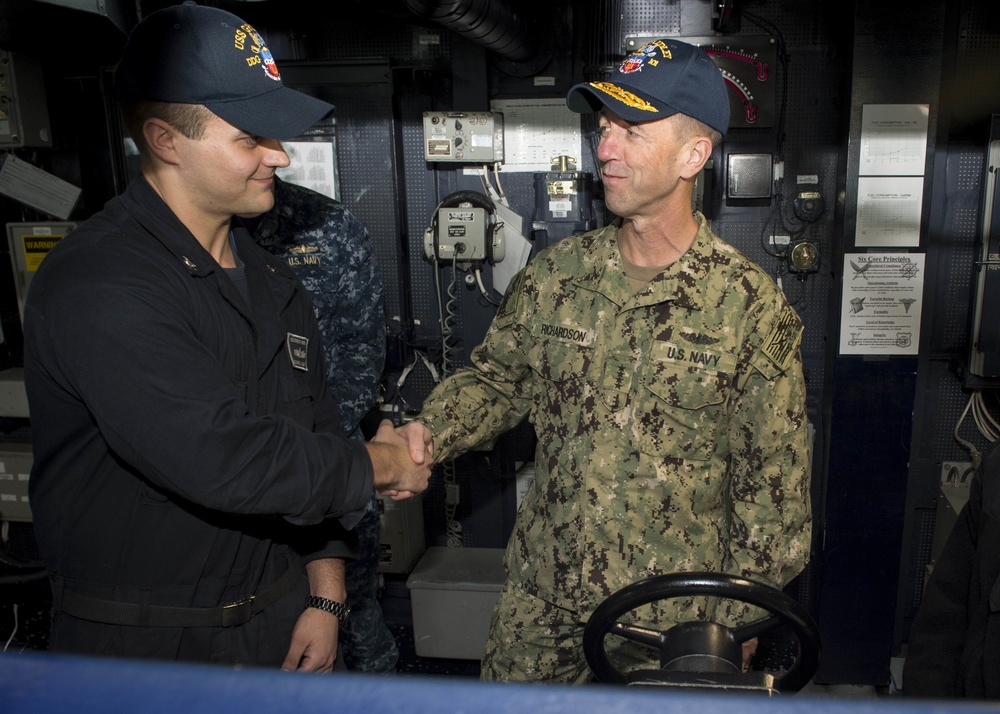 CNO Visits USS Gridley (DDG 101)