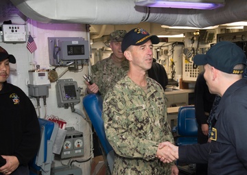 CNO Visits USS Gridley (DDG 101)