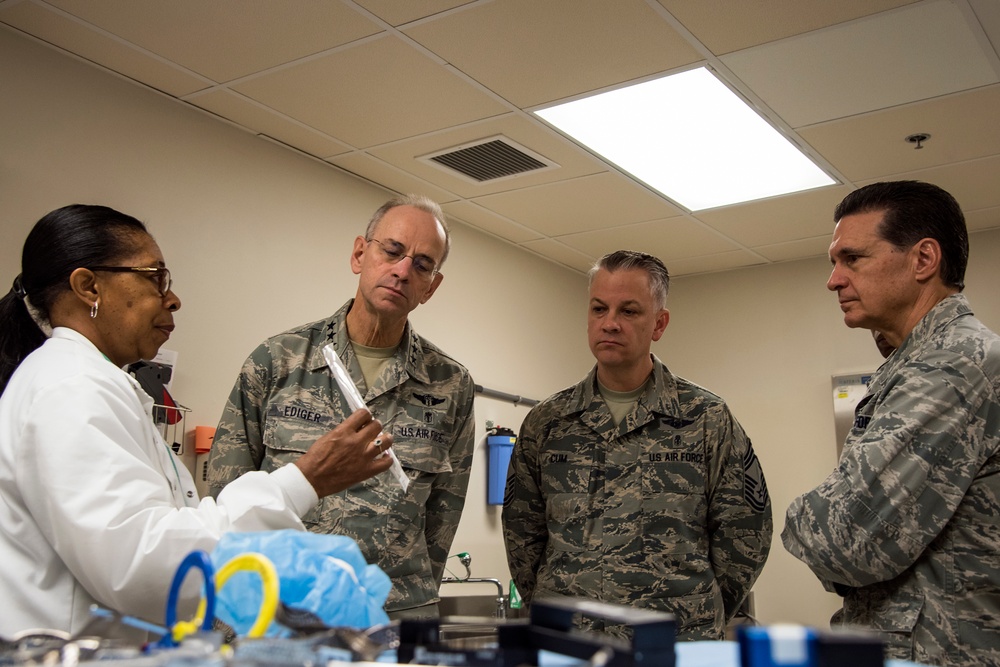 AF/SG, ACC/SG visits Moody AFB