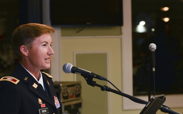 Families of fallen recognized at ‘Thanks for Giving’ event