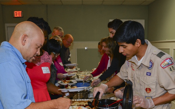 Families of fallen recognized at ‘Thanks for Giving’ event