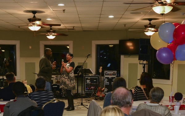 Families of fallen recognized at ‘Thanks for Giving’ event