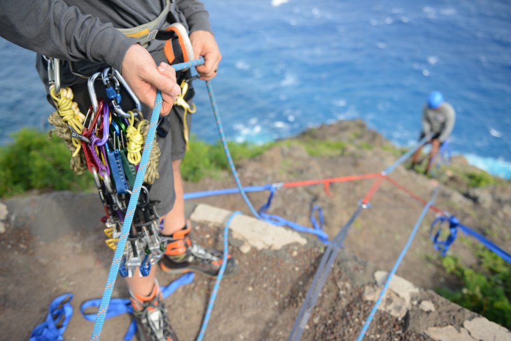 Coast Guard, Korean coast guard rescue swimmers conduct professional exchange