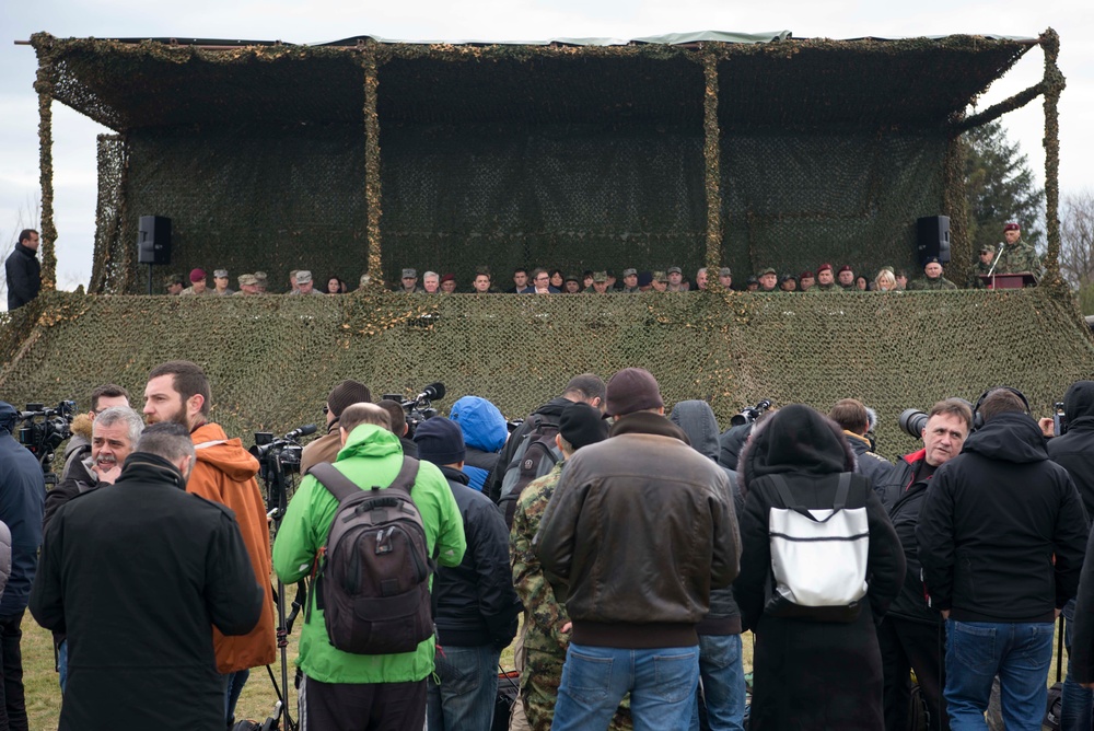 U.S. and Serbia perform airborne insertion exercise