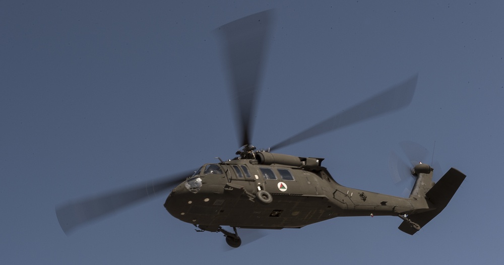 Afghanistan UH-60 Pilots train