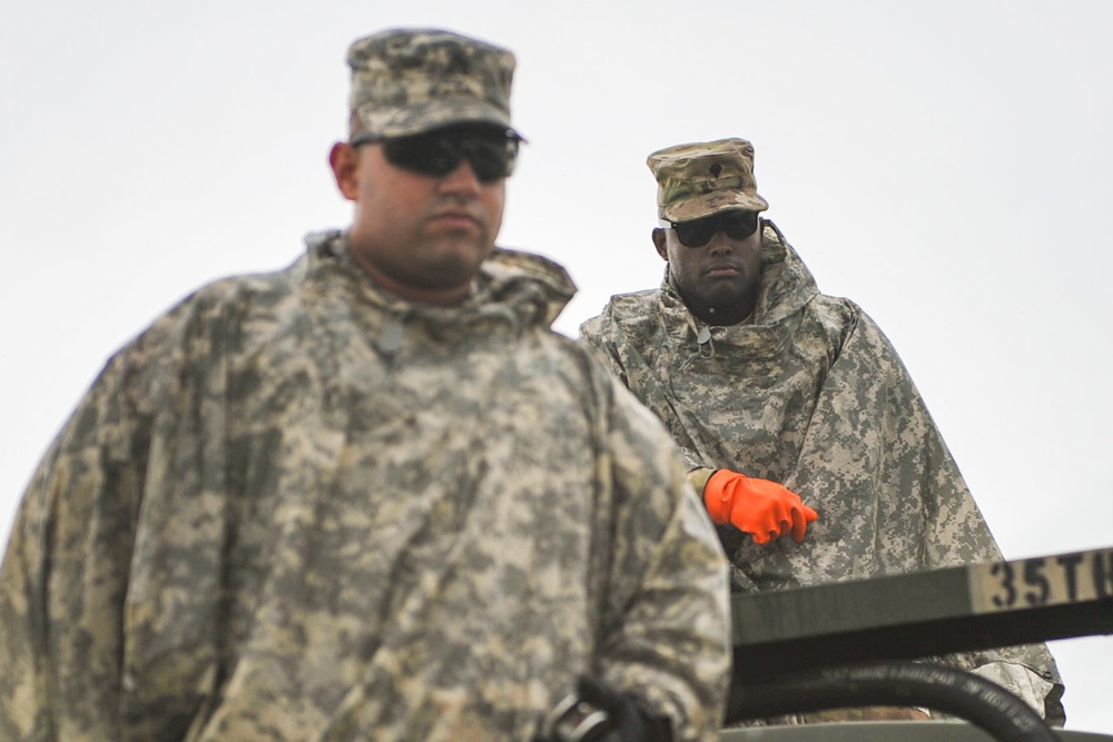 941st QM Co. delivers fuel to Vieques