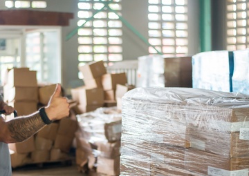 Combat Veteran Group Distributes New Zealand Gift of Food, Puerto Rico