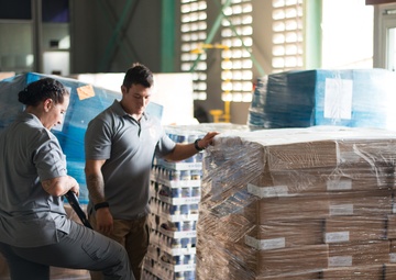 Combat Veteran Group Distributes New Zealand Gift of Food, Puerto Rico