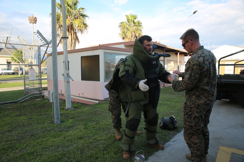 SPMAGTF-CR-AF Marines and Sailors conduct evacuation control center training