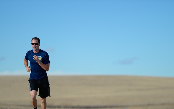 Turkey trotters tuck toward Thanksgiving