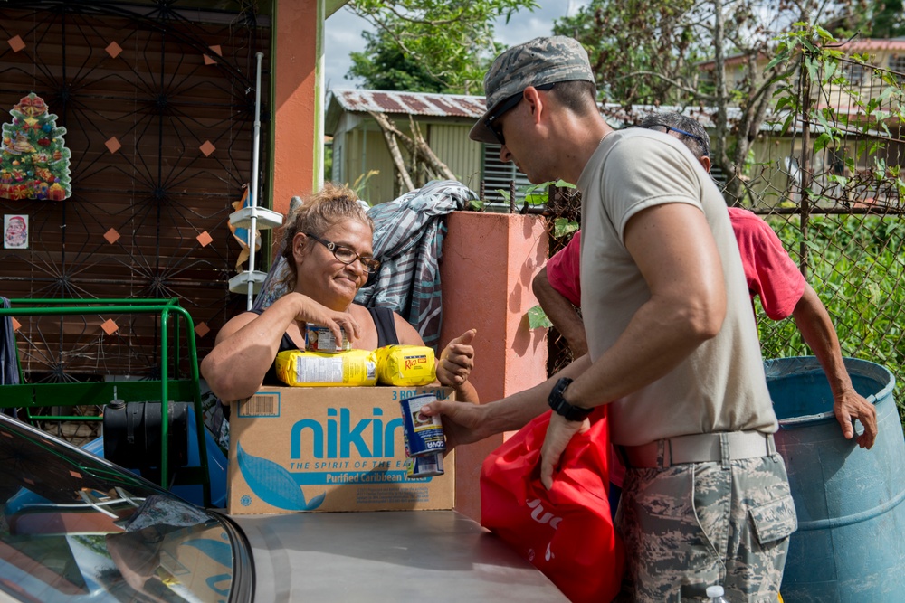 Foundation for Puerto Rico partners with military members to distribute food and water