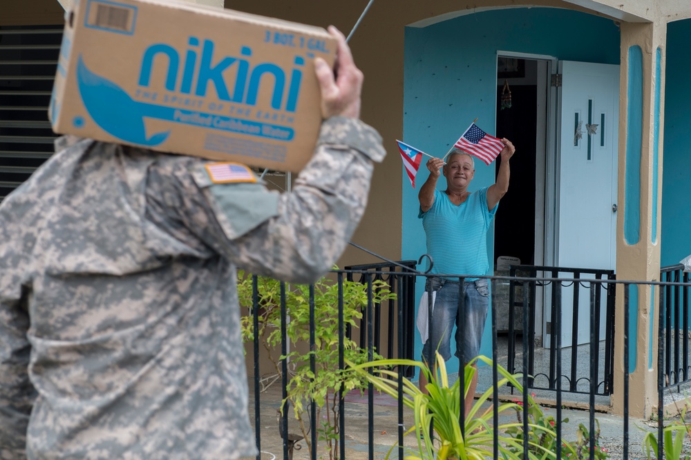 Foundation for Puerto Rico partners with military members to distribute food and water