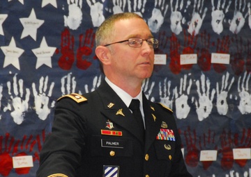 Teenagers honor veterans at Maryland high school