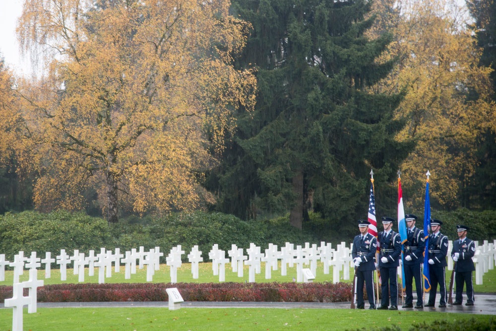 Luxembourg hosts Veterans Day memorial